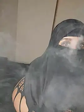 Arab_Honey Adlı Modelin Canlı XXX Sohbeti