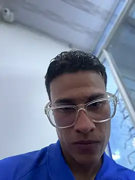 XXX chat uživo modela TavoHot_