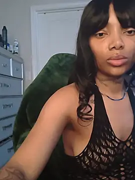 צ'אט XXX בשידור חי של butterflybootyy