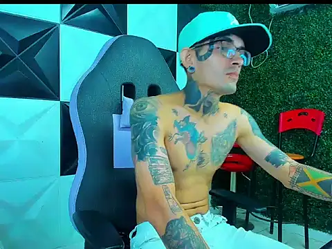Boy_tatto77 Live XXX-Chat