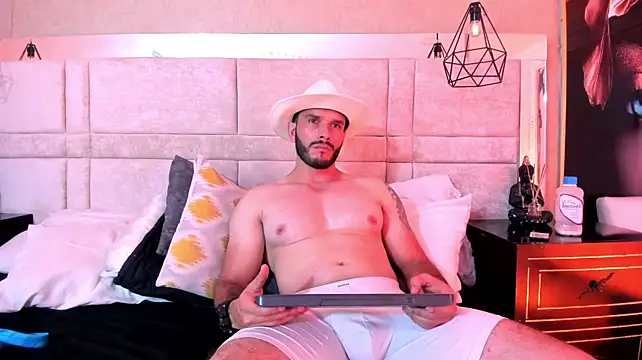 Živý XXX chat TheeRock_1