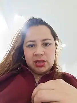 VANESSA__28 Adlı Modelin Canlı XXX Sohbeti