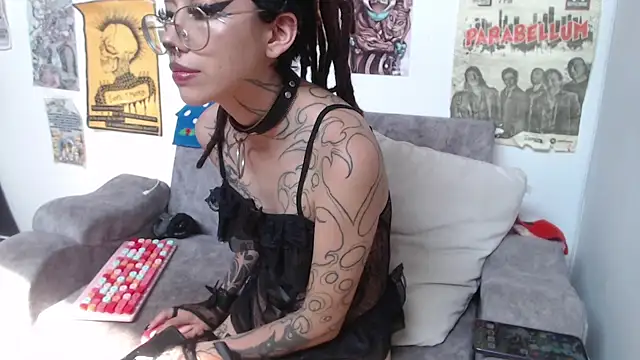 XXX chat uživo modela Kaoz_69