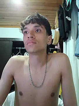 Chat XXX en directo de H3ll_B0Y_