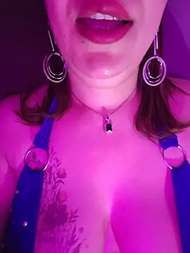 Chat XXX en directo de Doodqueen