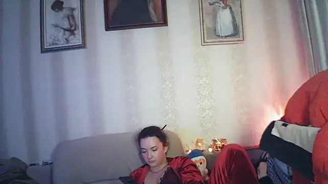 MoodieMira Adlı Modelin Canlı XXX Sohbeti
