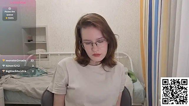 PliantMissus Adlı Modelin Canlı XXX Sohbeti