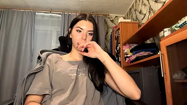 LilyMinimum's Live XXX Chat