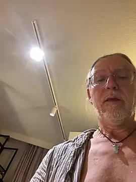 owlbimaik@xh Webcam show