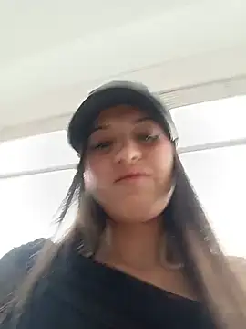 SALOME-28_ Adlı Modelin Canlı XXX Sohbeti