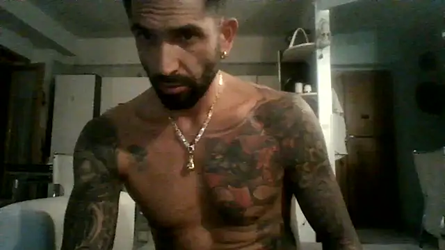 torinesebadboy – Naživo XXX chat