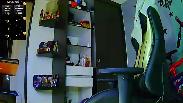 justincs' Live XXX Chat