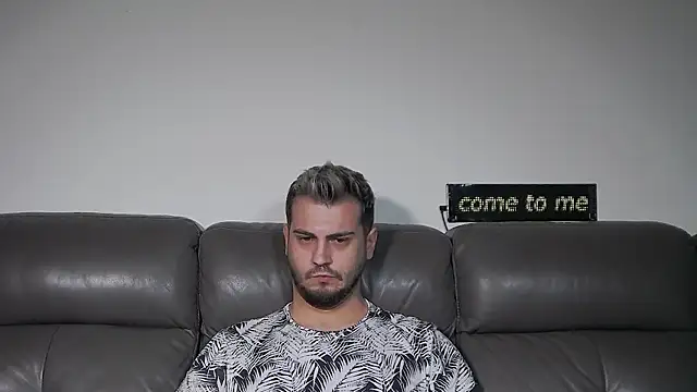 CrazyDom1 – Naživo XXX chat