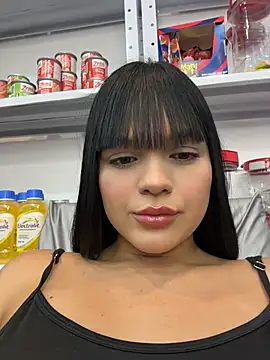 Bella-Ferrer's Live XXX Chat