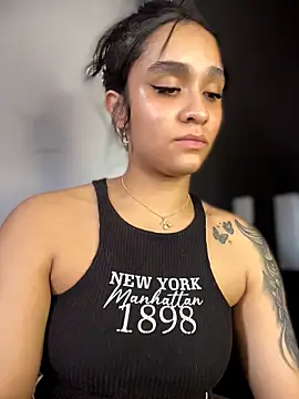 Chat +18 de Isabella-Teen ao vivo
