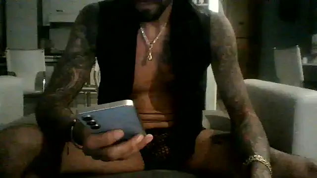 torinesebadboy Live XXX-chat
