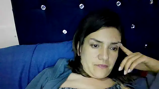 princessbella93 élő XXX-chatje