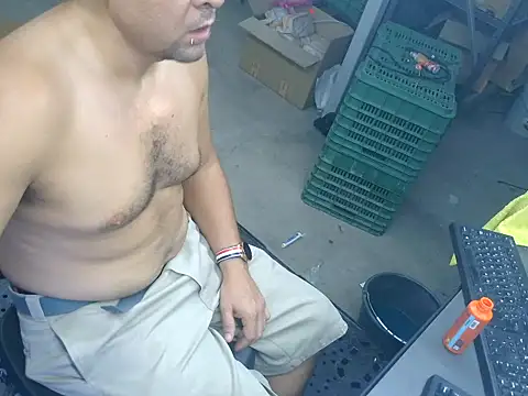 צ'אט XXX בשידור חי של BustedCall