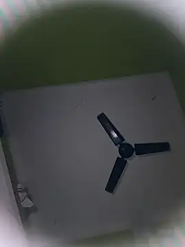 Chat +18 de Kumalunda3722 ao vivo