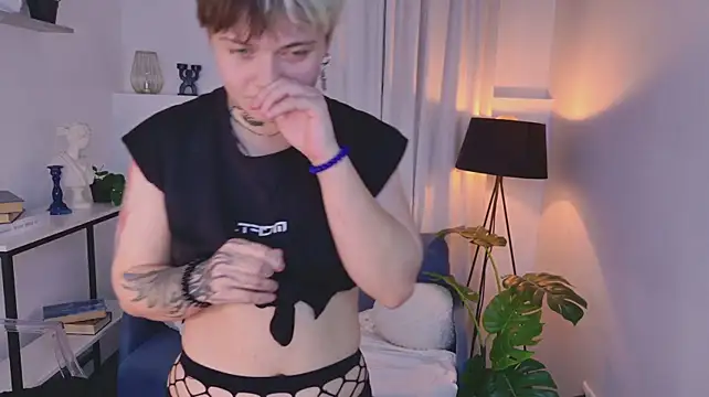 แชท XXX สดของ Kitty_Ollive