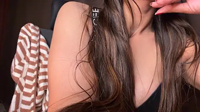Chat +18 de Missnnoor ao vivo