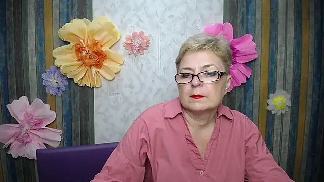 EmiliaGree Chat XXX in diretta
