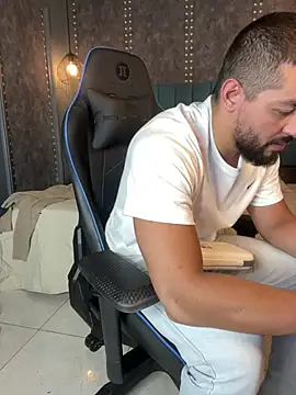 Chat +18 de YAFAR_BLAKE ao vivo