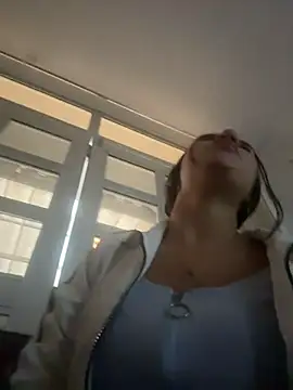 LilyRossi_'s Live XXX Chat