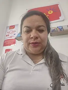 Chat +18 de Charlott-1 ao vivo
