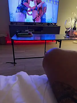 צ'אט XXX בשידור חי של Mike69F