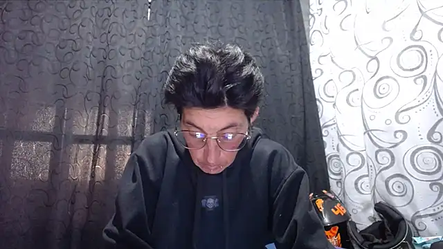 Chat +18 de anyu1306 ao vivo