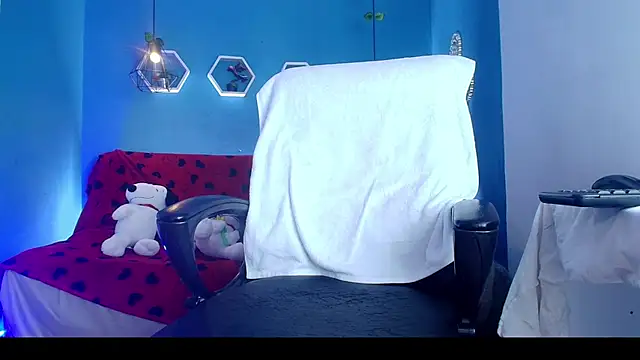Ehkay_n Live XXX chat