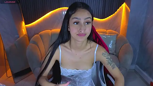 Tifany_Tx Adlı Modelin Canlı XXX Sohbeti
