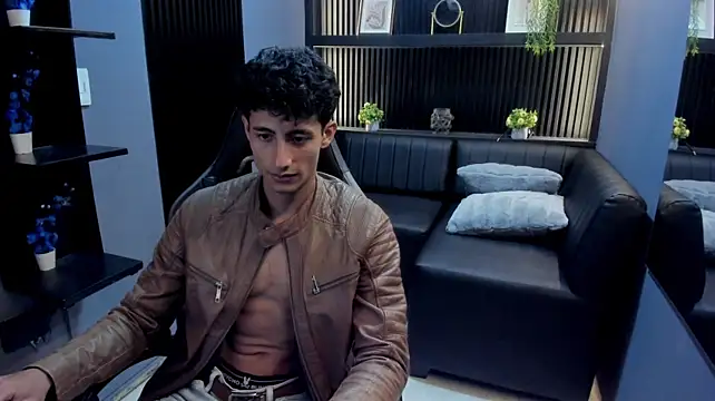 MaxiimoRomano_ XXX чат на живо
