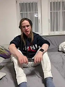 YoungSebi live XXX chat