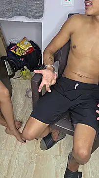 ThriftyRose – Naživo XXX chat