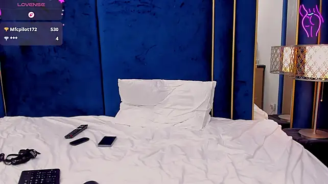 צ'אט XXX בשידור חי של tenny_shy