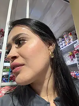 دردشة Sara_fun الجنسية المباشرة