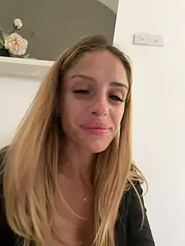 Chat XXX en directo de SophieVJ