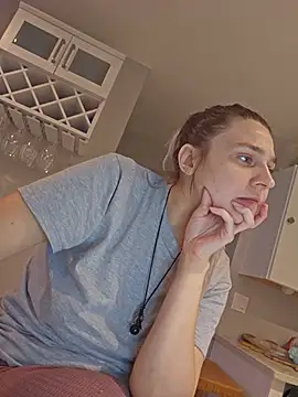 ScarletsWeb élő XXX-chatje