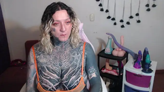 XXX chat uživo modela SLOPPYTITSS