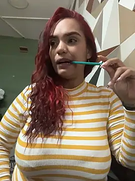 Chat XXX ao vivo de Sara-77