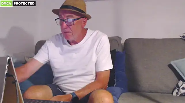 bluedae1 – Naživo XXX chat
