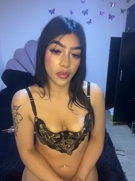 Chat +18 de DAKOTA_SAKURA ao vivo