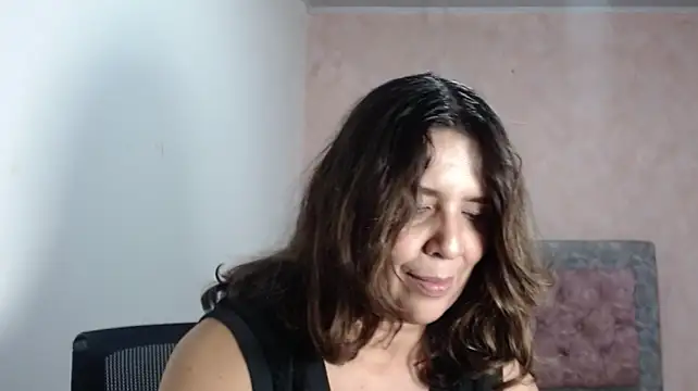 Chatroom XXX en direct de Victoria_meester