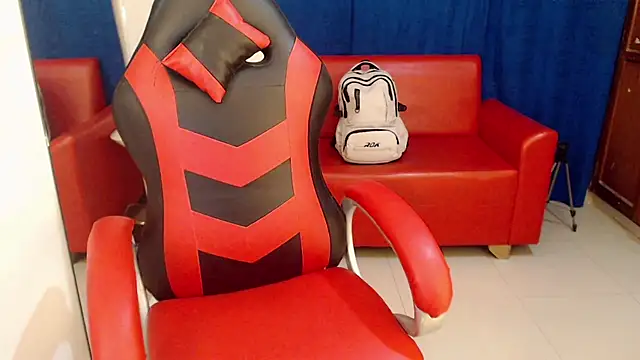 Czat XXX na żywo – Rubievans22