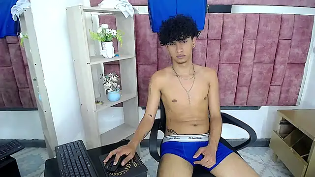 BlakeSttonen Live XXX chat
