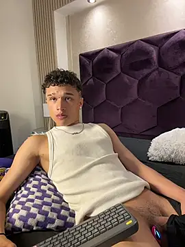 Dominik_Souza's Live XXX Chat
