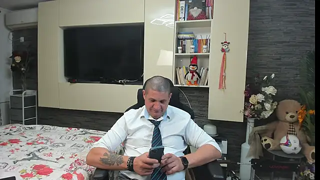 SpartacusDaddy48 Live XXX-Chat