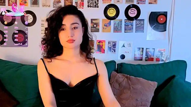 Maya_Rogerss' Live XXX Chat